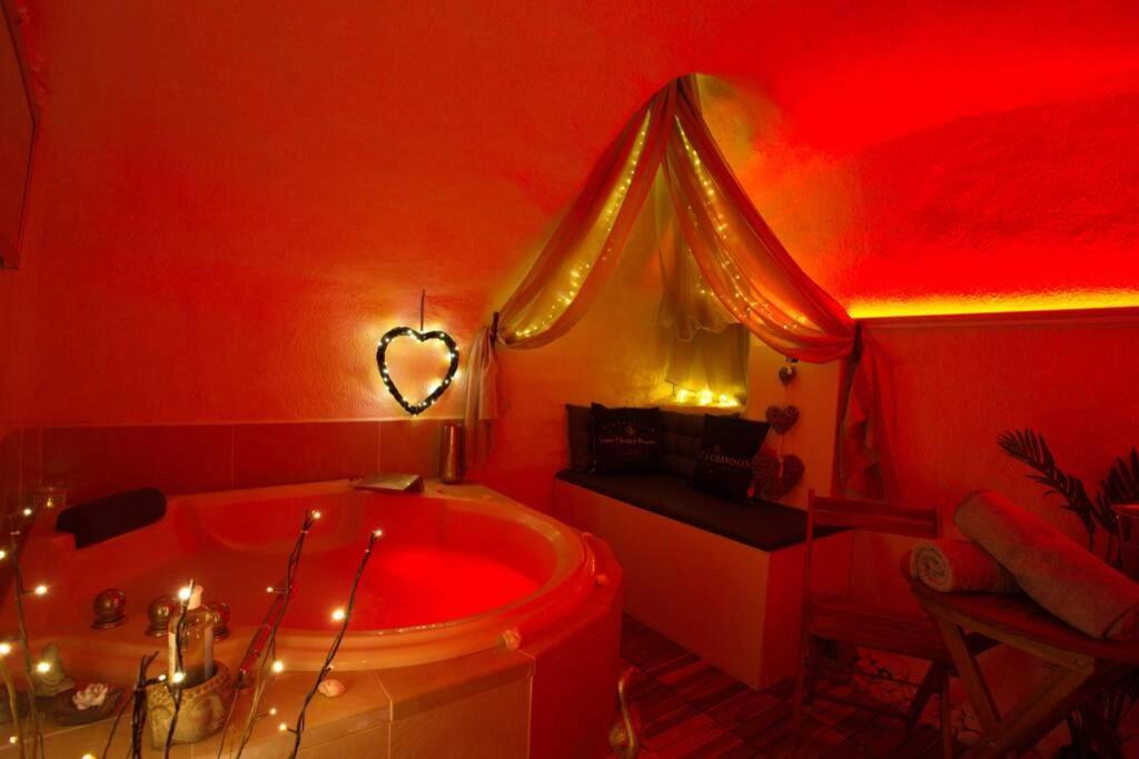Les Secrets d'Alcôve, nuits Romantiques avec SPA Aix-en-Provence Extérieur photo