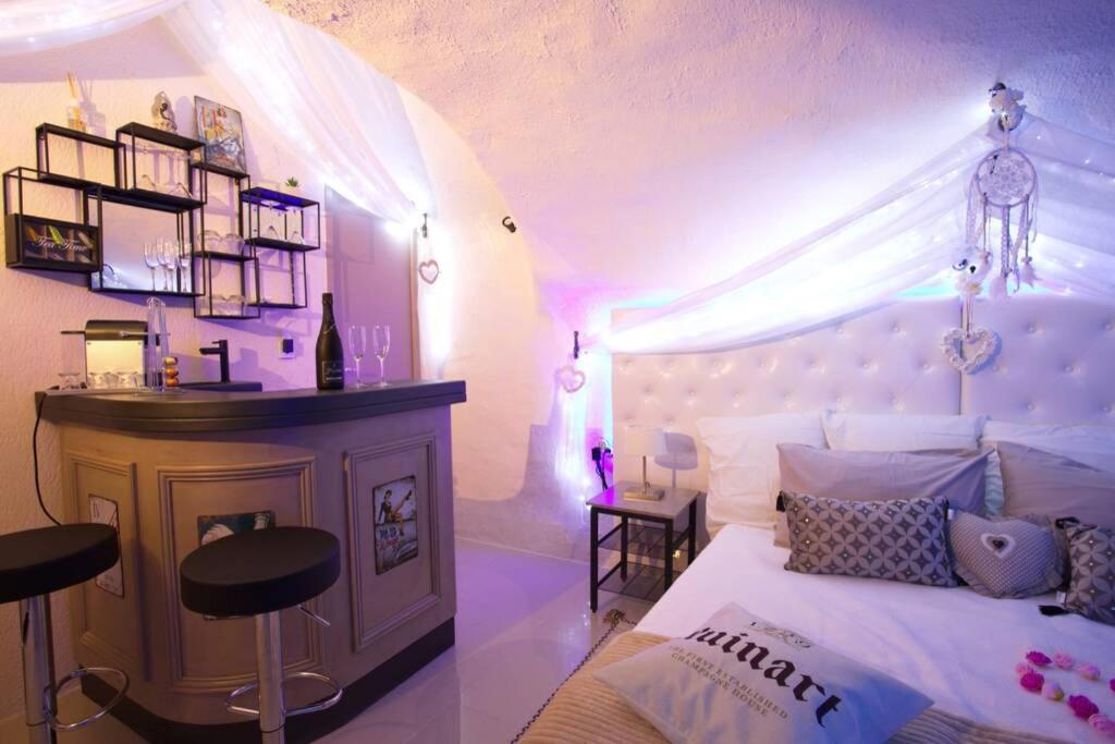 Les Secrets d'Alcôve, nuits Romantiques avec SPA Aix-en-Provence Extérieur photo